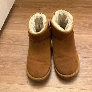 Brown UGG Australia boots size 42 women